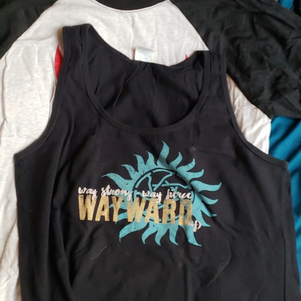 5 Supernatural Long Sleeve Shirts/Tanks bought off shopstands.com - Picture 4 of 6